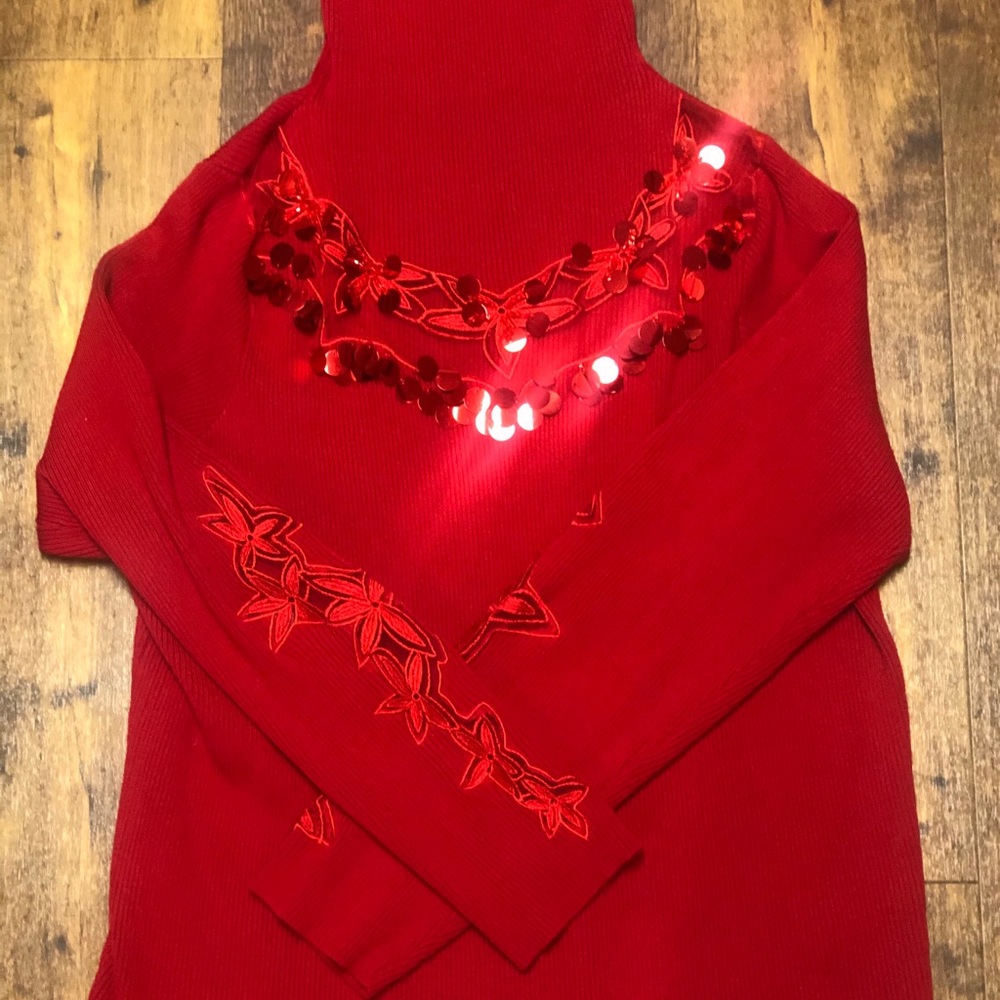 Embellished VENUS Turtleneck